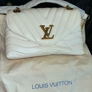 Brand new Louis Vuitton Quilted chain handbag!